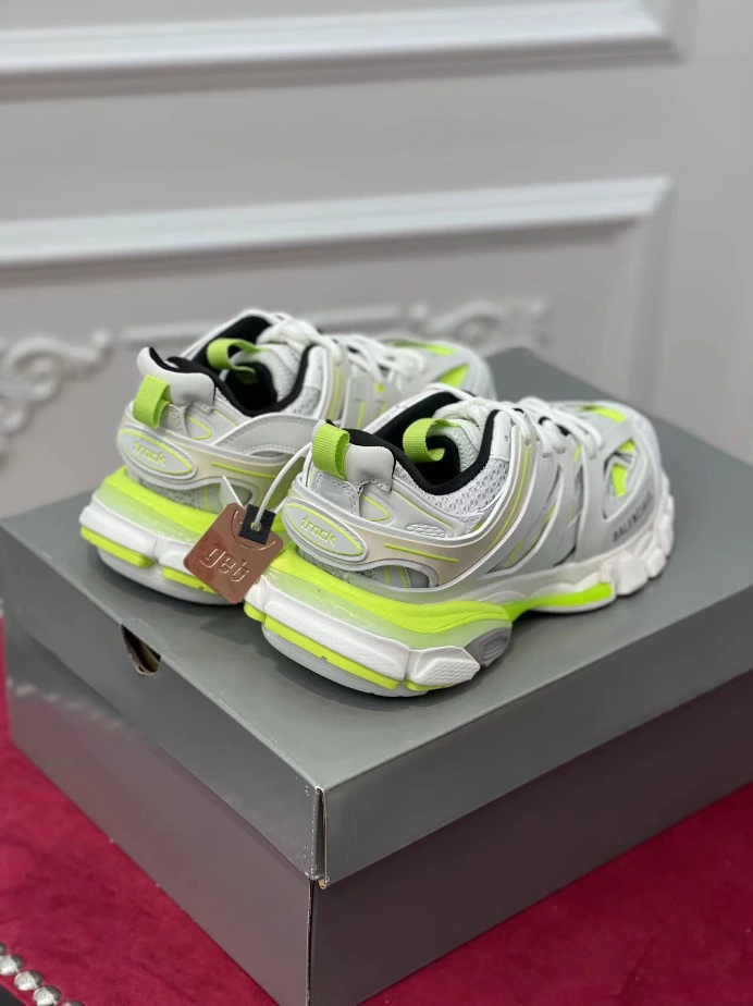 BALENCIAGA TRACK SNEAKER - BLA135