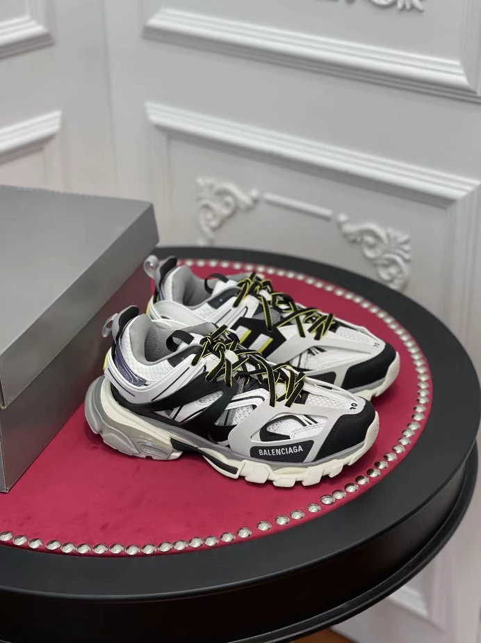 BALENCIAGA TRACK SNEAKER - BLA138