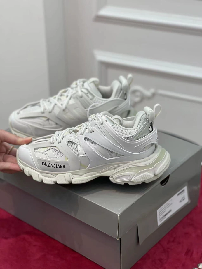 BALENCIAGA TRACK SNEAKER - BLA143