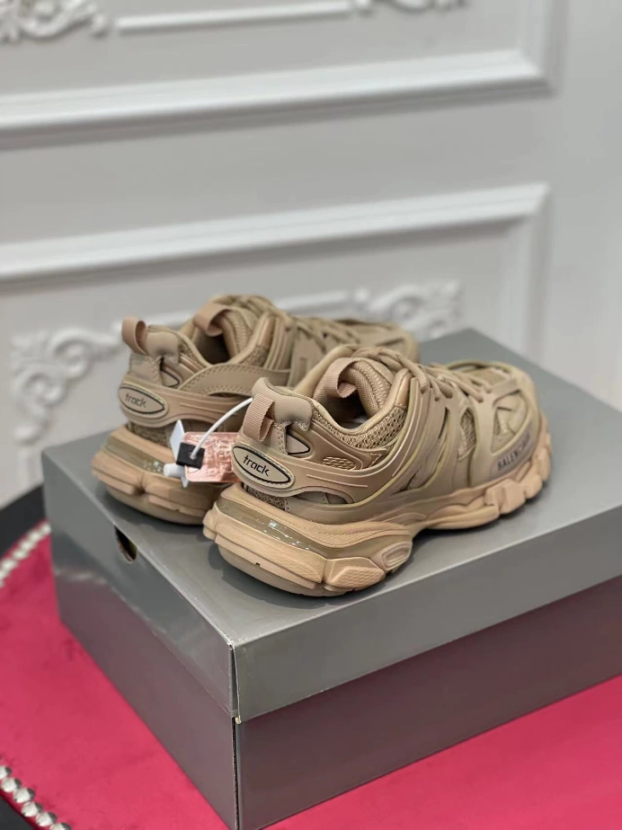 BALENCIAGA TRACK SNEAKER - BLA147