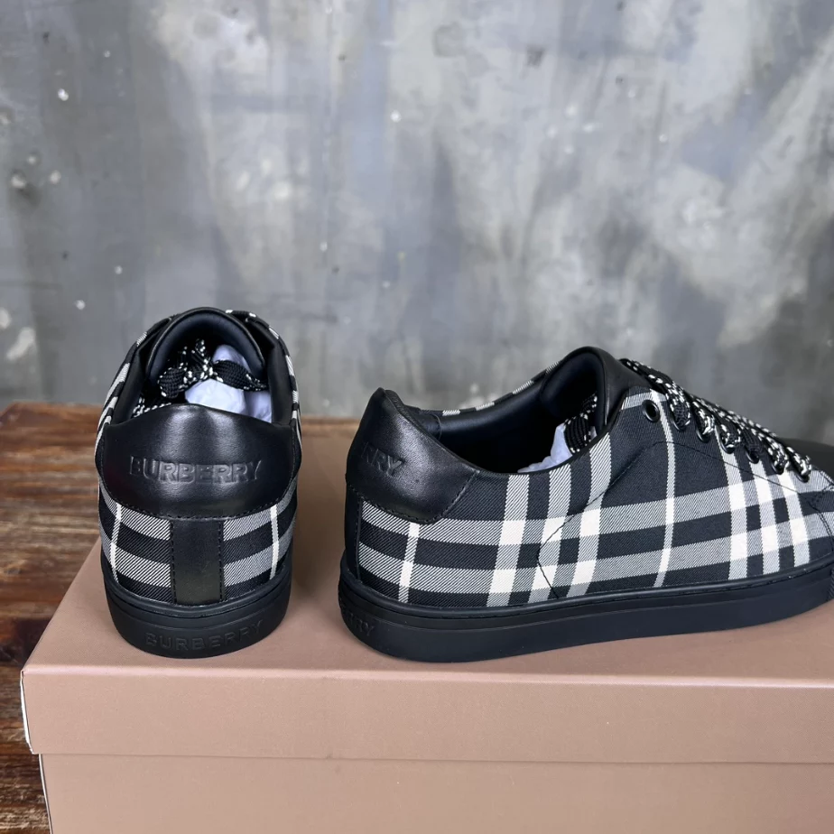 BURBERRY CHECK AND LEATHER SNEAKERS - BBR073