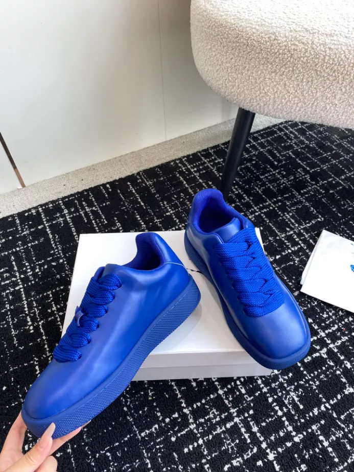 BURBERRY LEATHER BOX SNEAKERS - BBR100