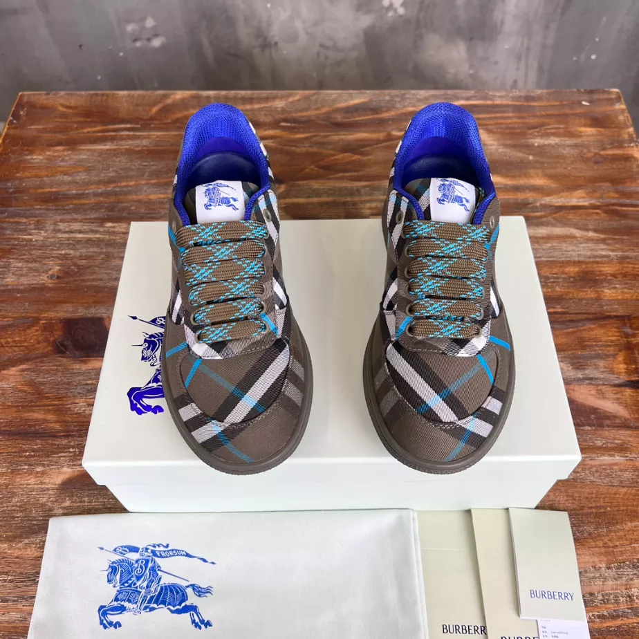 BURBERRY CHECK TERRACE SNEAKERS - BBR070