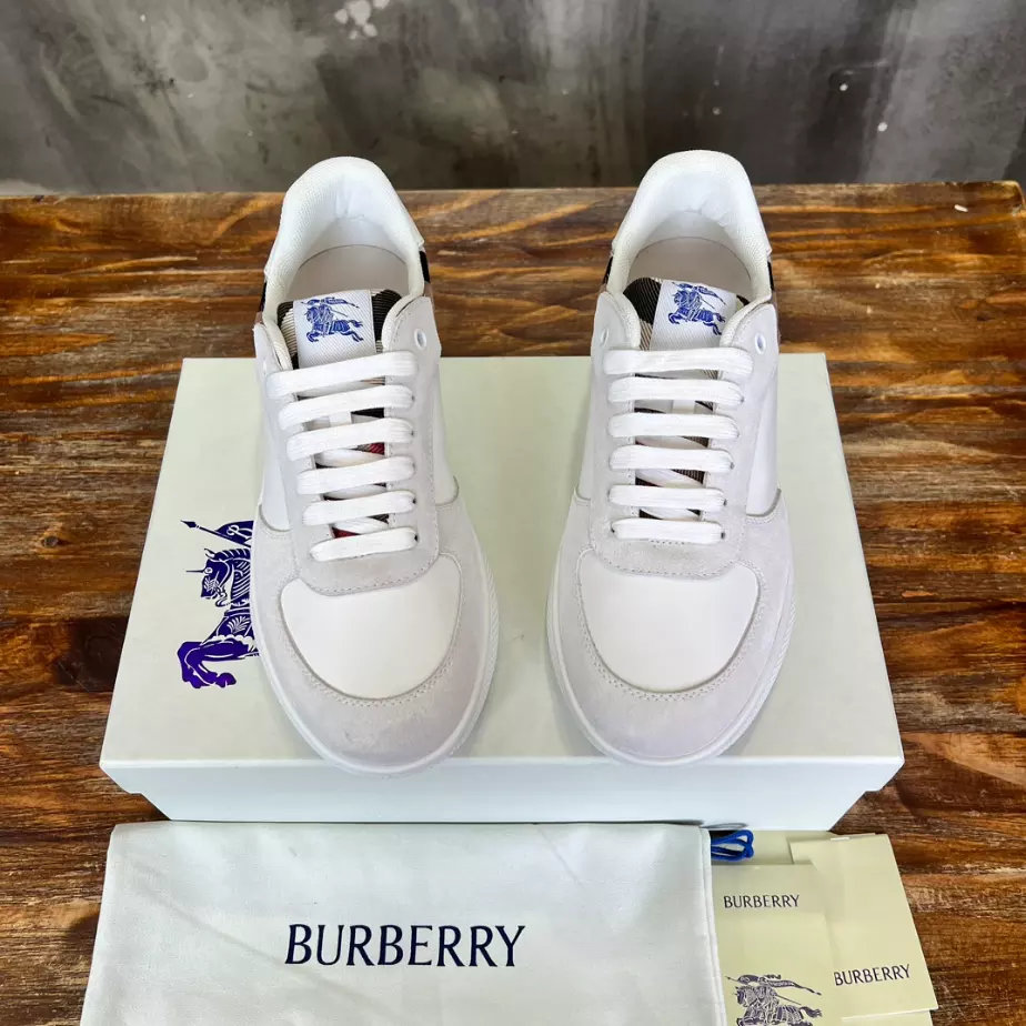 BURBERRY TERRACE SNEAKERS - BBR091