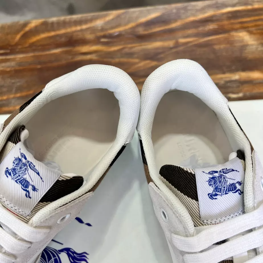 BURBERRY TERRACE SNEAKERS - BBR091