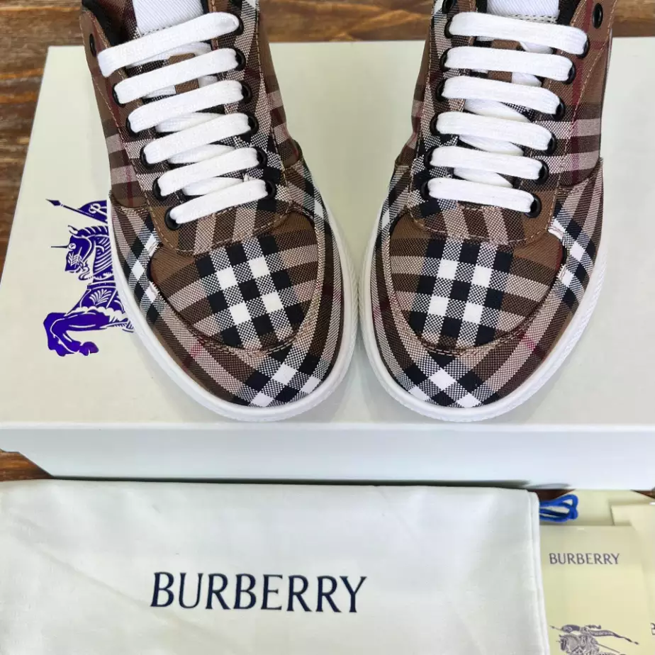 BURBERRY CHECK TERRACE SNEAKERS - BBR092