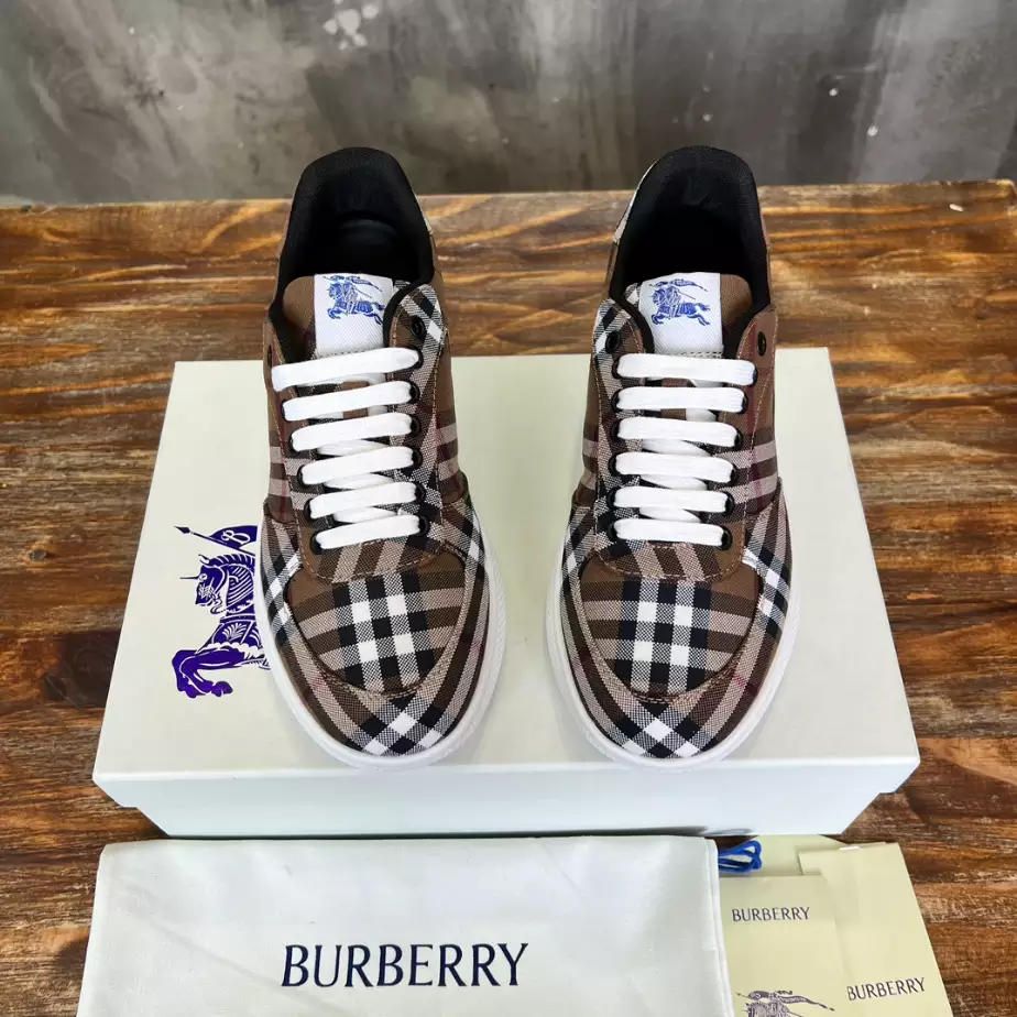 BURBERRY CHECK TERRACE SNEAKERS - BBR092