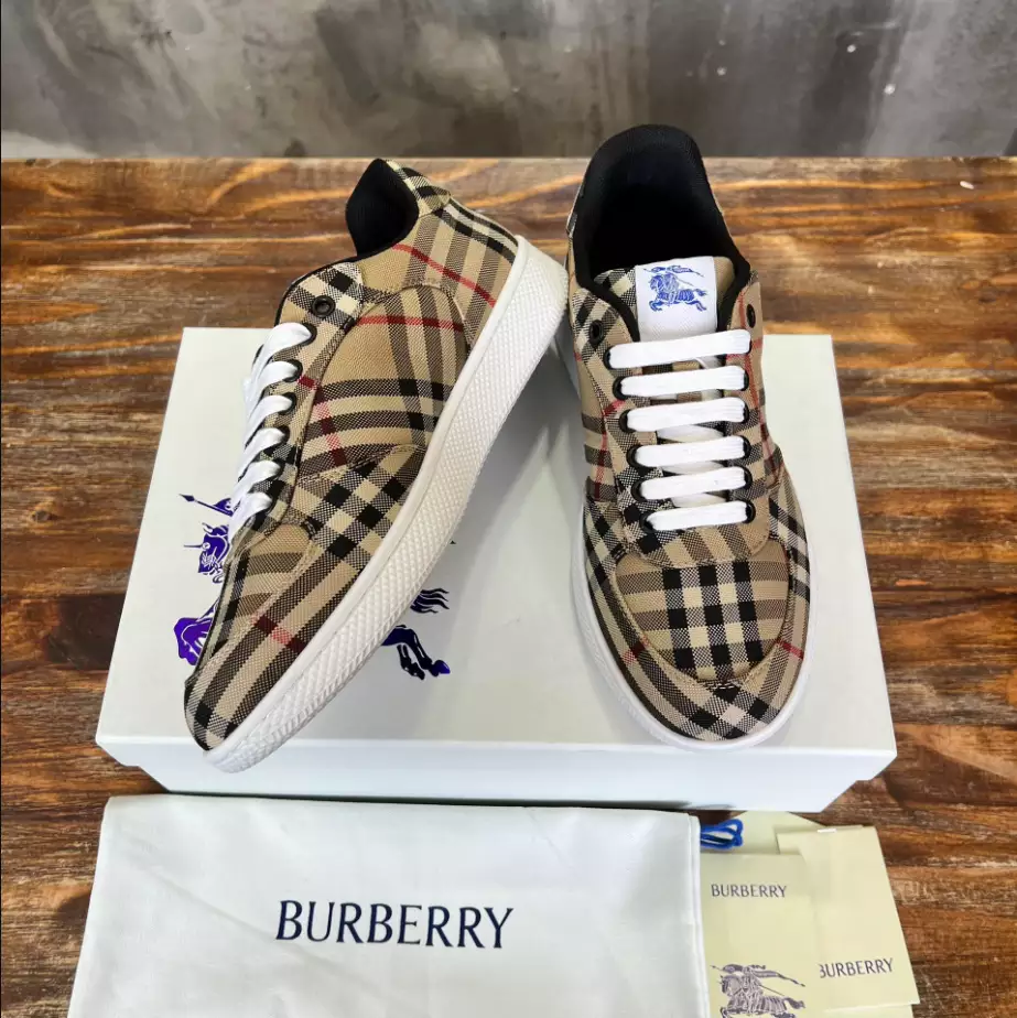 BURBERRY CHECK TERRACE SNEAKERS - BBR093