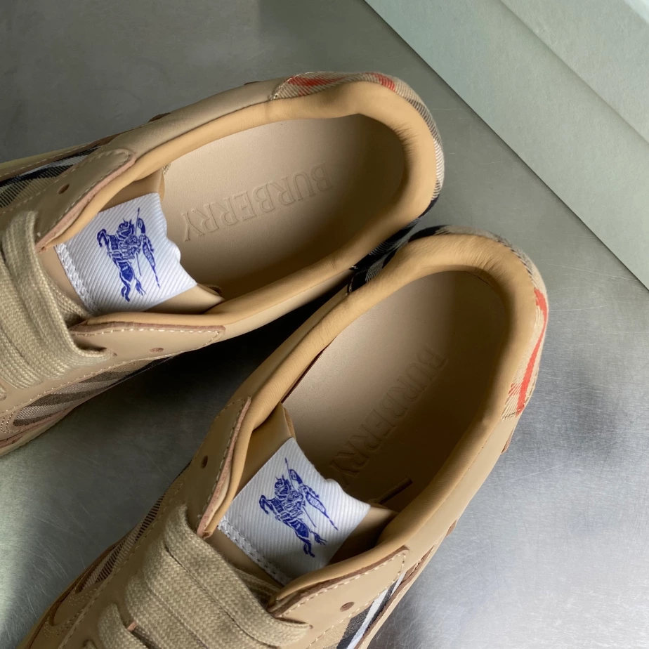 BURBERRY LEATHER AND CHECK TERRACE SNEAKERS - BBR036