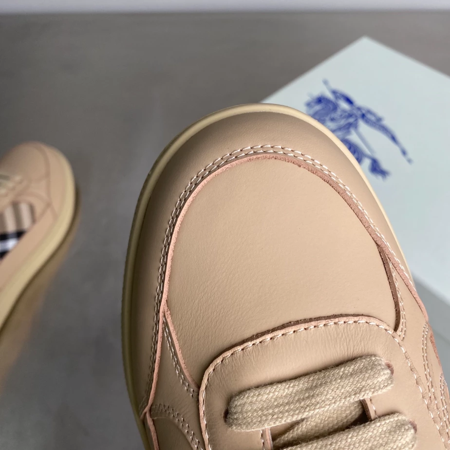 BURBERRY LEATHER AND CHECK TERRACE SNEAKERS - BBR036