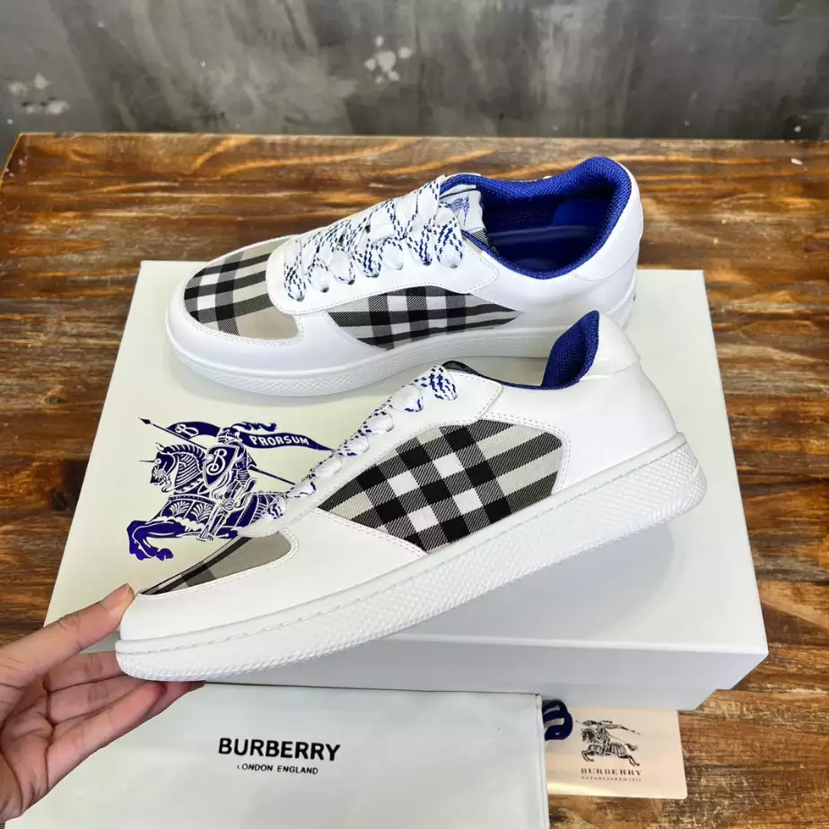 BURBERRY LEATHER AND CHECK TERRACE SNEAKERS - BBR082