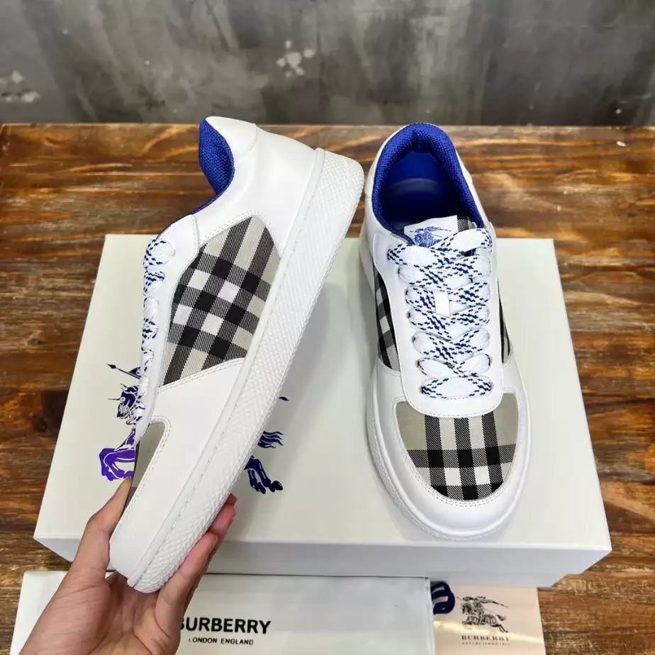 BURBERRY LEATHER AND CHECK TERRACE SNEAKERS - BBR082
