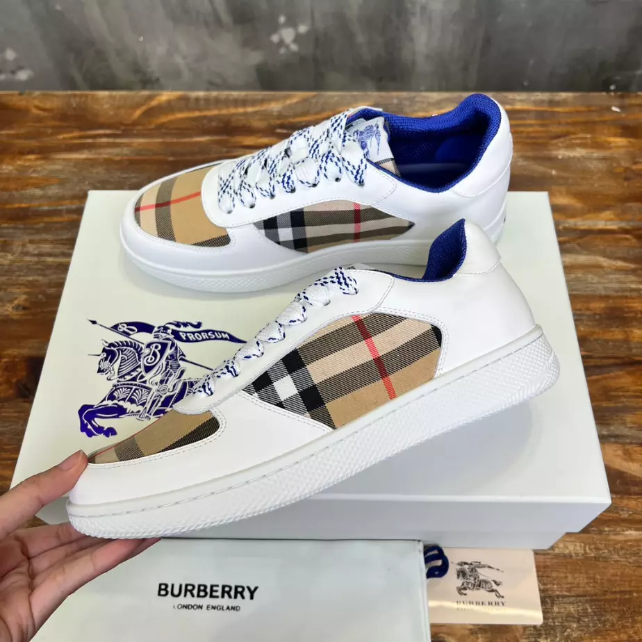 BURBERRY LEATHER AND CHECK TERRACE SNEAKERS - BBR083