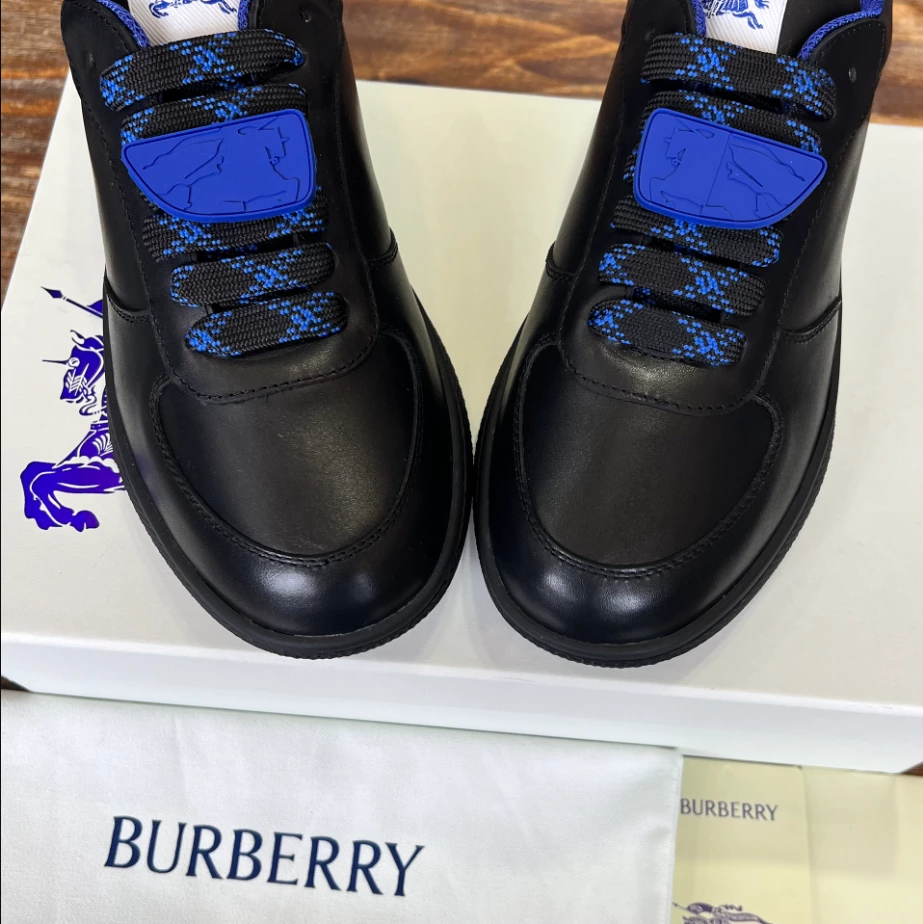 BURBERRY LEATHER TERRACE SNEAKERS - BBR085