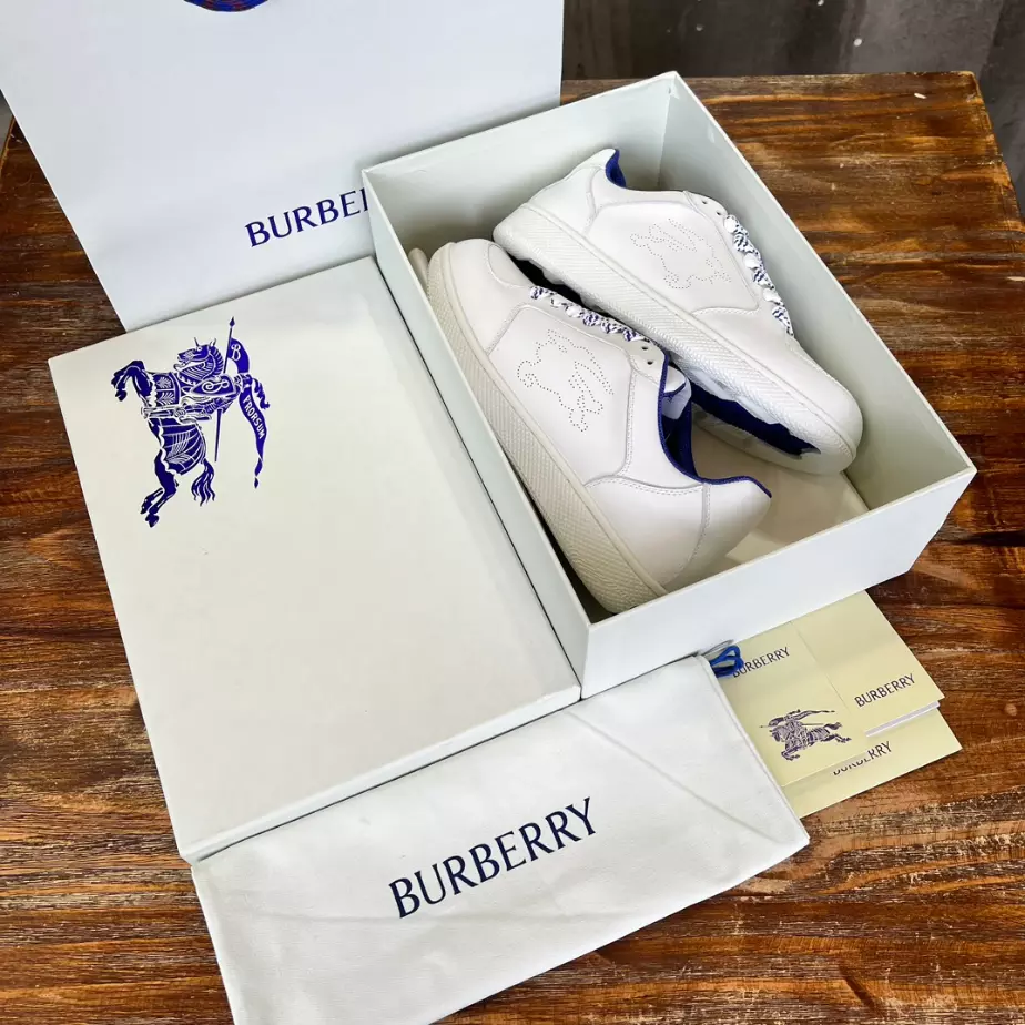 BURBERRY LEATHER STOCK SNEAKERS - BBR088