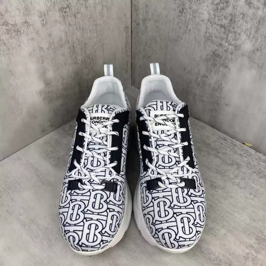 BURBERRY PLATFORM SNEAKERS - BBR060