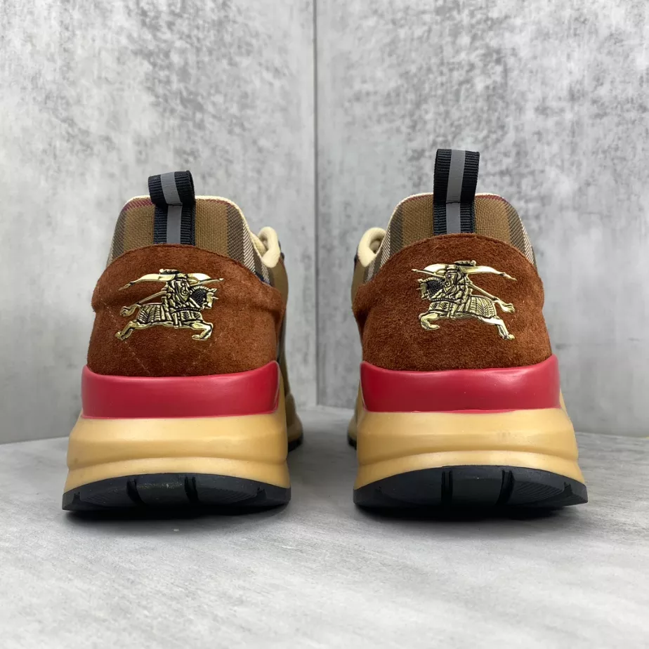 BURBERRY PLATFORM SNEAKERS - BBR062