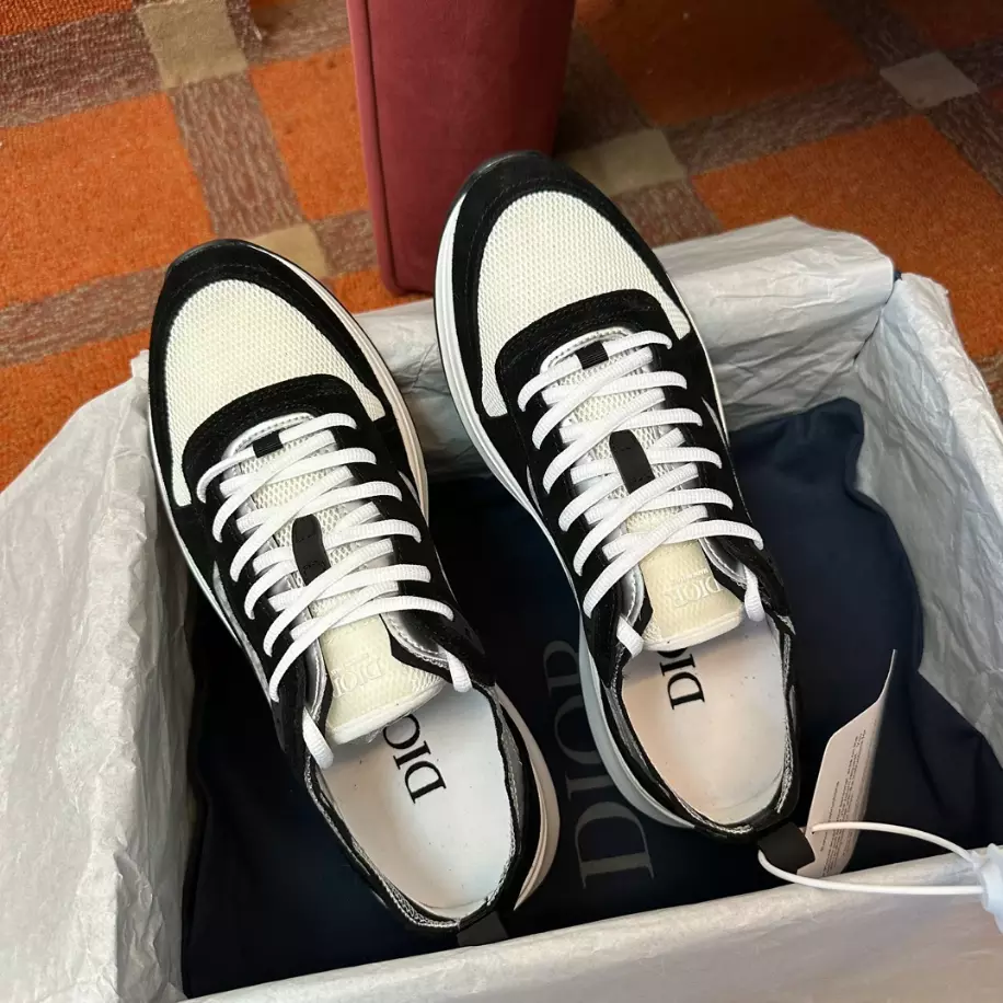 DIOR B25 RUNNER CASUAL SNEAKERS