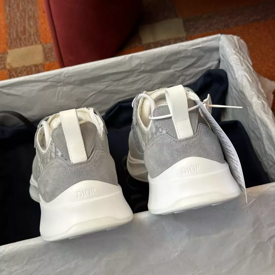 DIOR B25 RUNNER CASUAL SNEAKERS