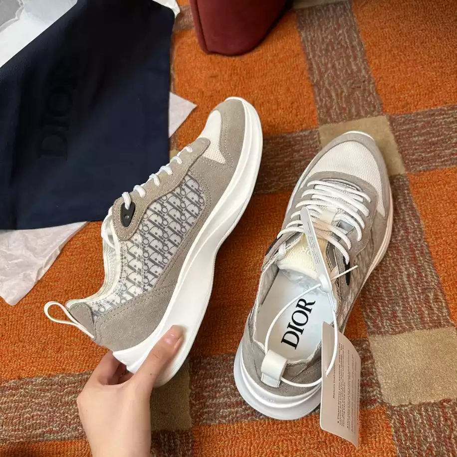 DIOR B25 RUNNER CASUAL SNEAKERS