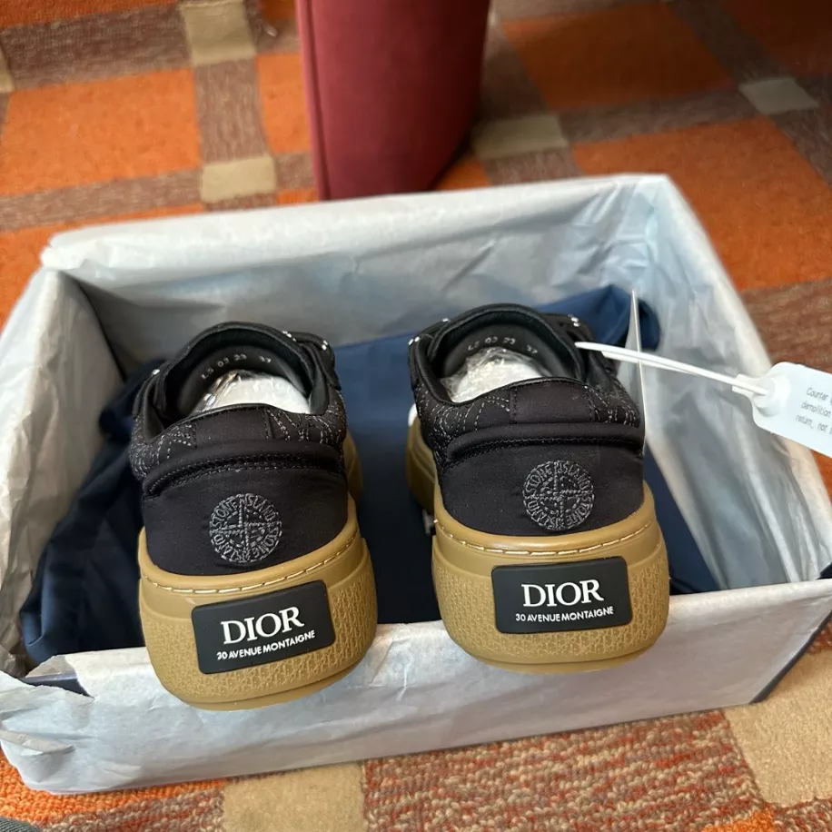 DIOR B33 SKATEBOARD SNEAKER