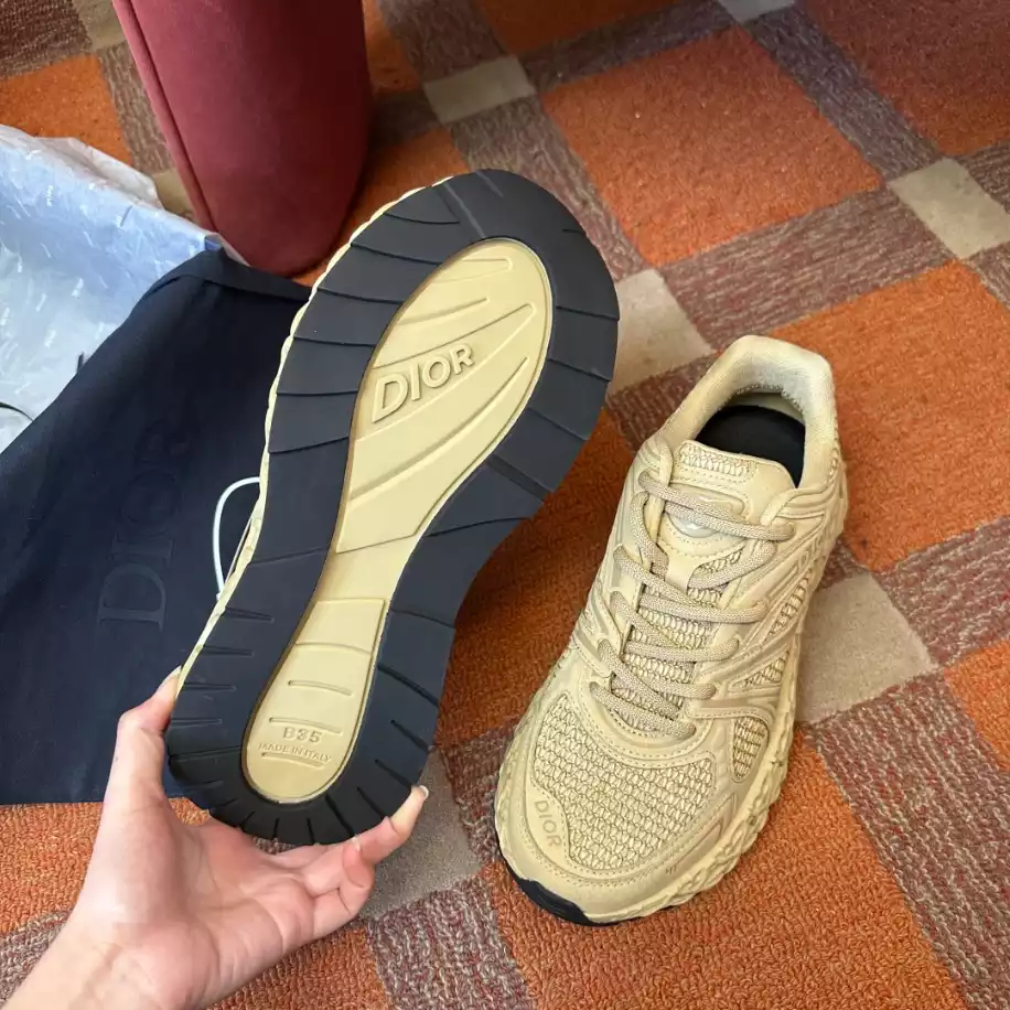 DIOR B35 BLADE COUPLE SNEAKERS