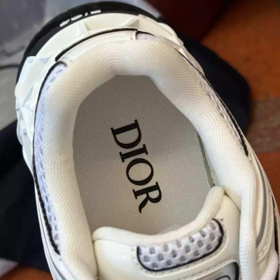 DIOR B35 BLADE COUPLE SNEAKERS
