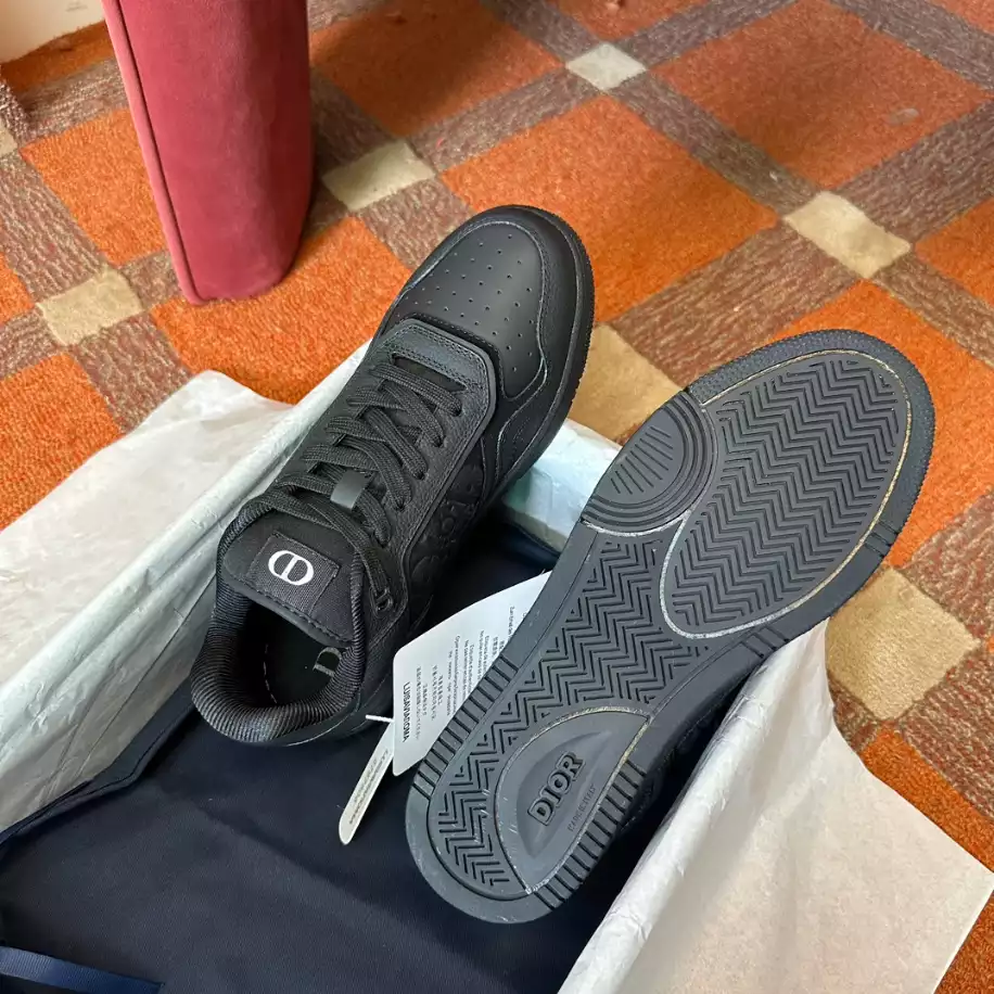 DIOR COUPLE LOW TOP B27 CASUAL SNEAKERS