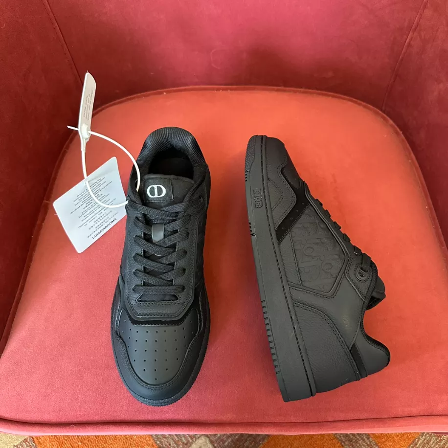 DIOR COUPLE LOW TOP B27 CASUAL SNEAKERS