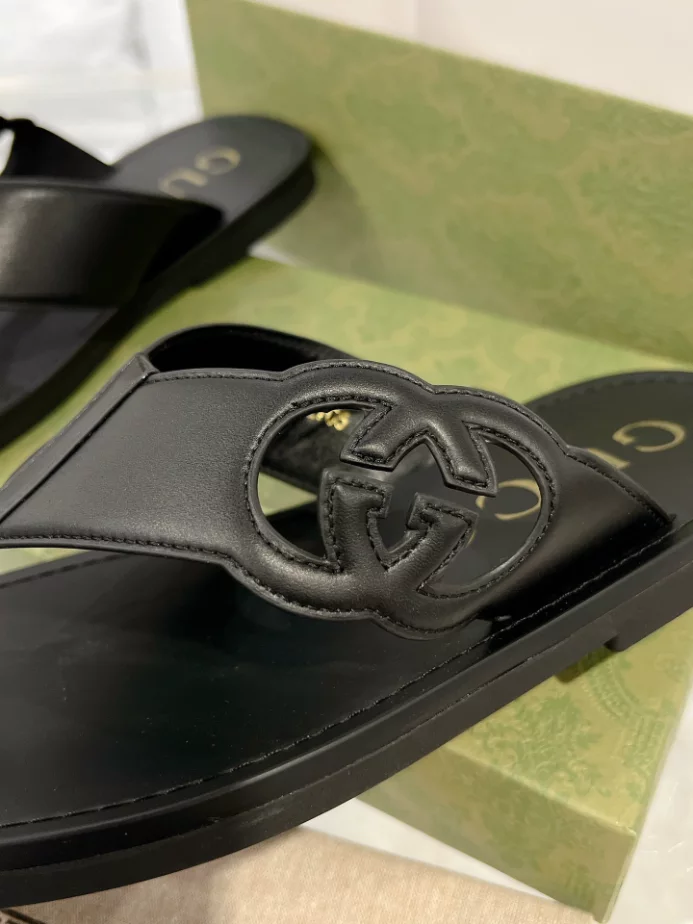 GUCCI MEN'S SLIDE SANDAL - GSL062