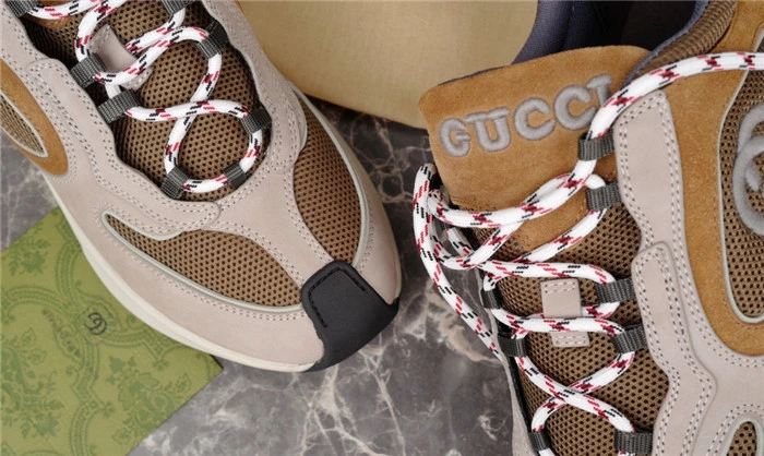 GUCCI SNEAKER