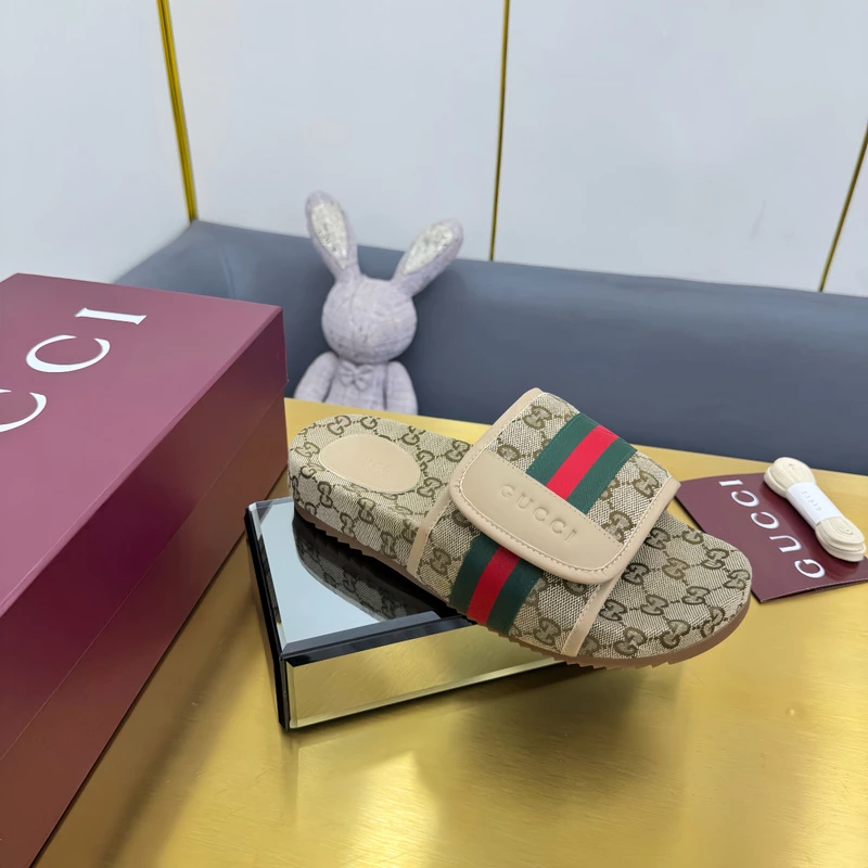 GUCCI SLIDE SANDAL - GSL074