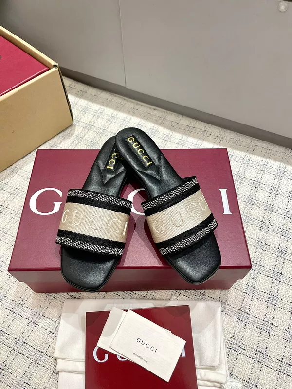 GUCCI WOMEN'S SLIDE SANDAL - GSL075