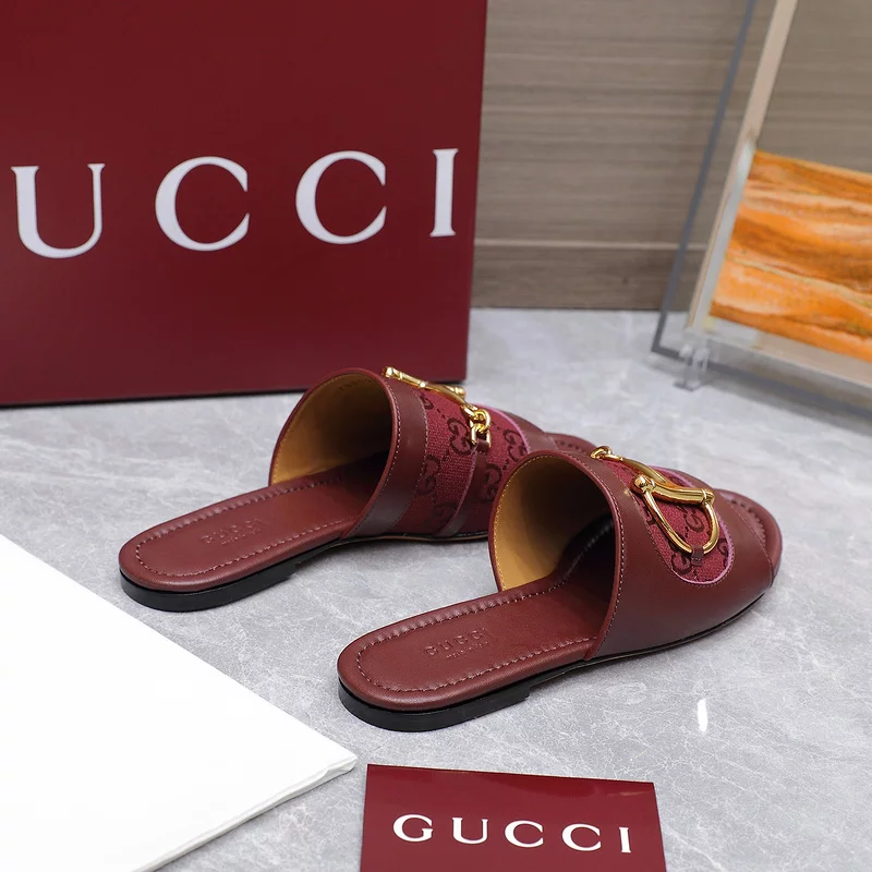 GUCCI WOMEN'S SLIDE SANDAL - GSL078