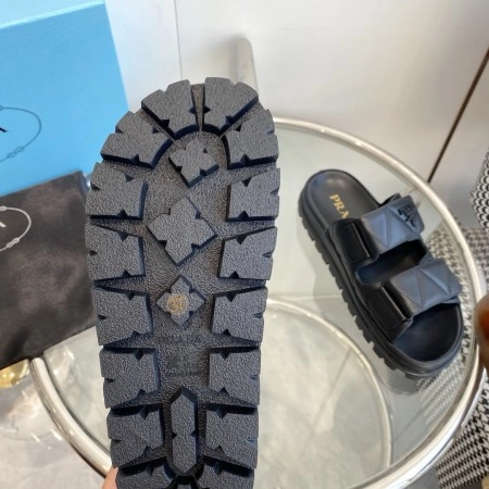 PRADA WOMEN'S SANDALS IN BLACK PADDED NAPPA LEATHER - PSD023