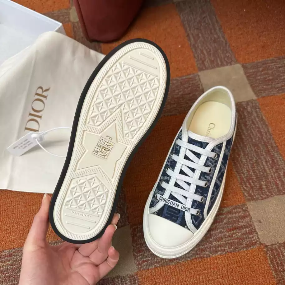 DIOR COUPLE LOW TOP B27 CASUAL SNEAKERS