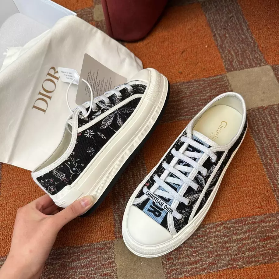 DIOR COUPLE LOW TOP B27 CASUAL SNEAKERS