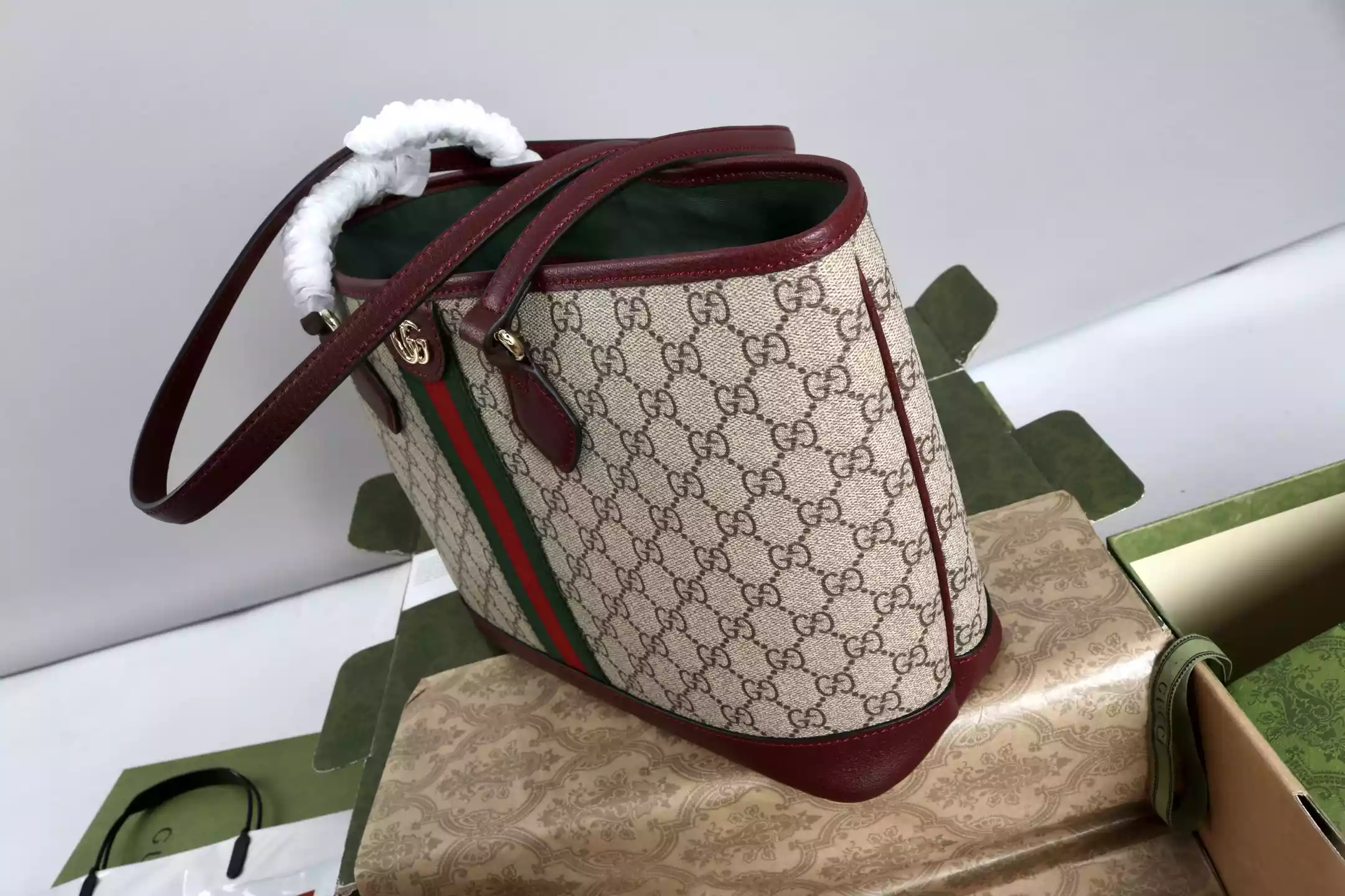 Gucci Ophidia GG Medium tote - BG082 Gucci Ophidia GG Medium tote