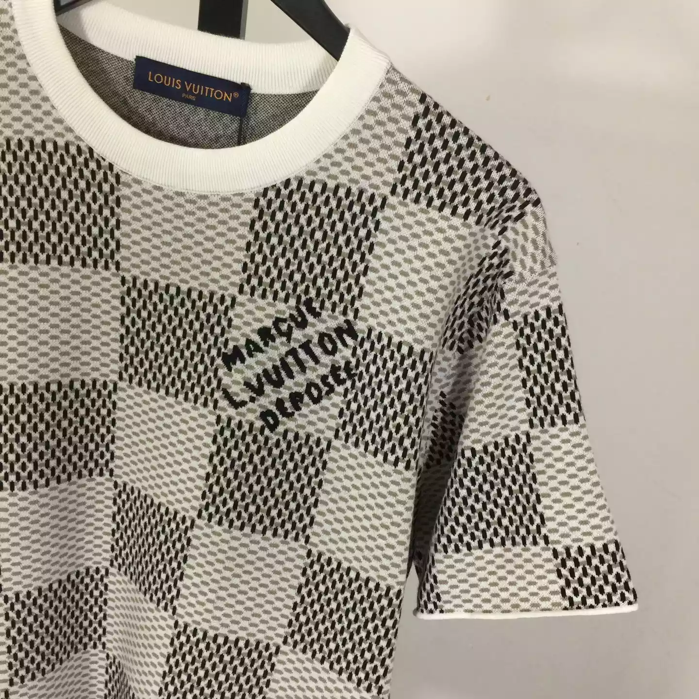 Damier Jacquard Short-Sleeved Crewneck - LVTS089 Damier Jacquard Short-Sleeved Crewneck - LVTS089