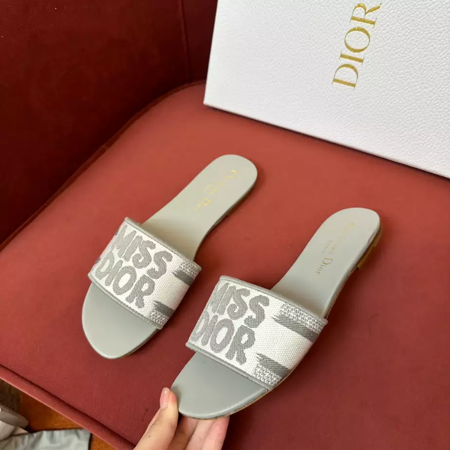 DIOR DWAY SLIDE - DS028