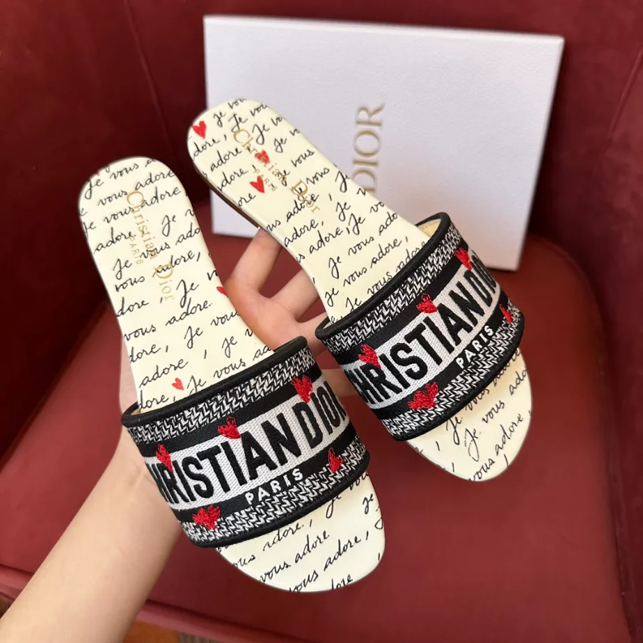 DIOR DWAY SLIDE - DS032