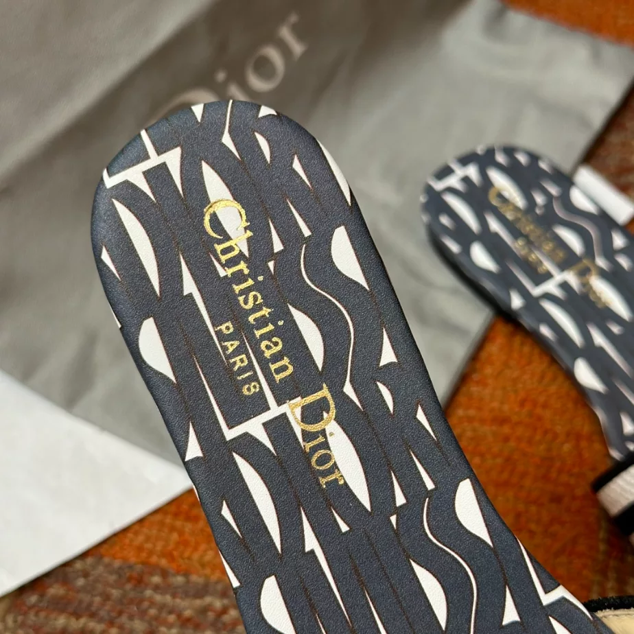 DIOR DWAY SLIDE - DS034