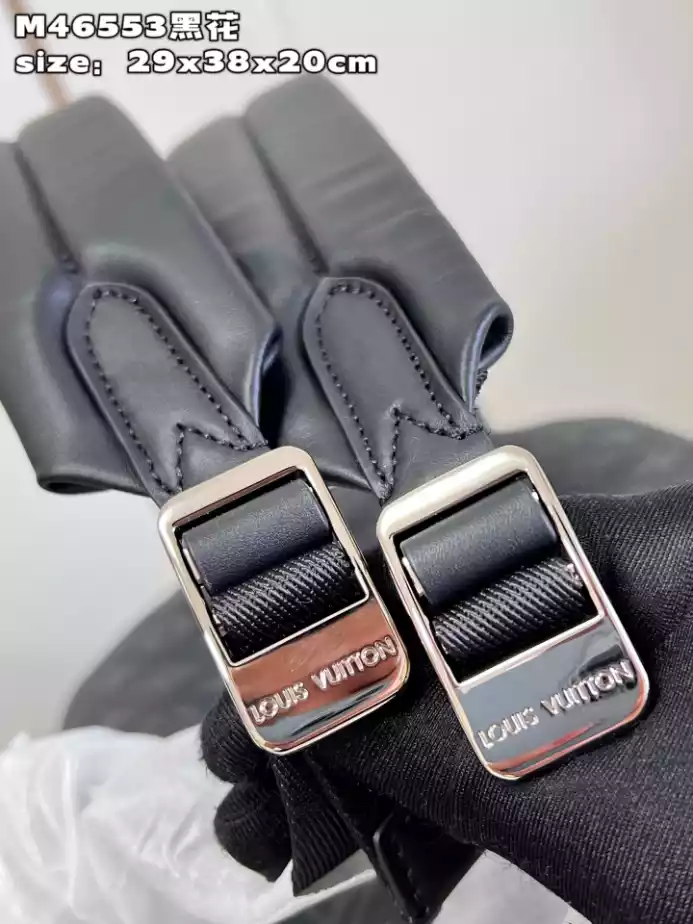 DISCOVERY BACKPACK MM MONOGRAM ECLIPSE M22545 - LW337 DISCOVERY BACKPACK PM SKY BLUE MONOGRAM CANVAS