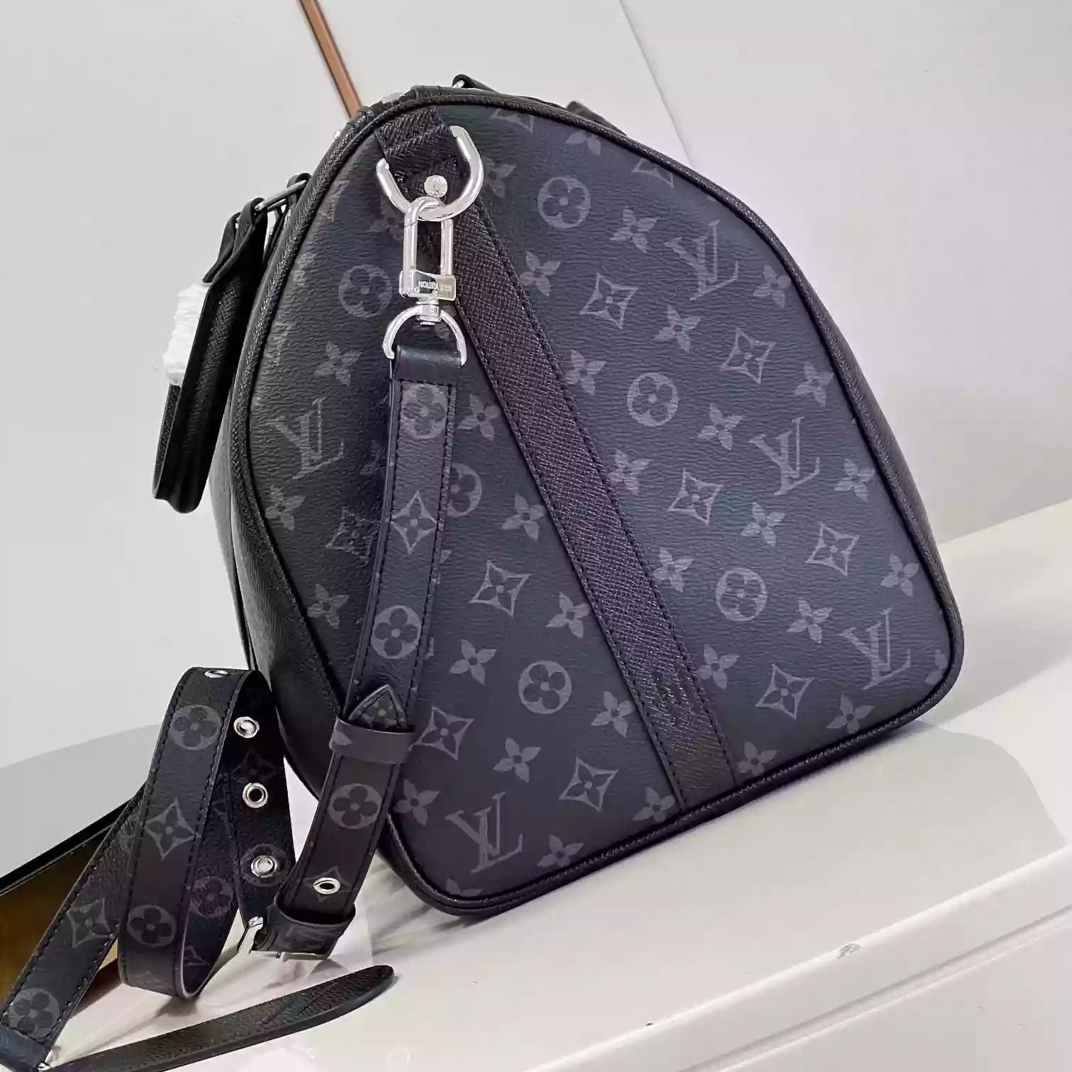 KEEPALL 50 BANDOULIERE TAIGA COWHIDE LEATHER AND MONOGRAM ECLIPSE COATED CANVAS M30235 - LW378 DISCOVERY BACKPACK PM SKY BLUE MONOGRAM CANVAS