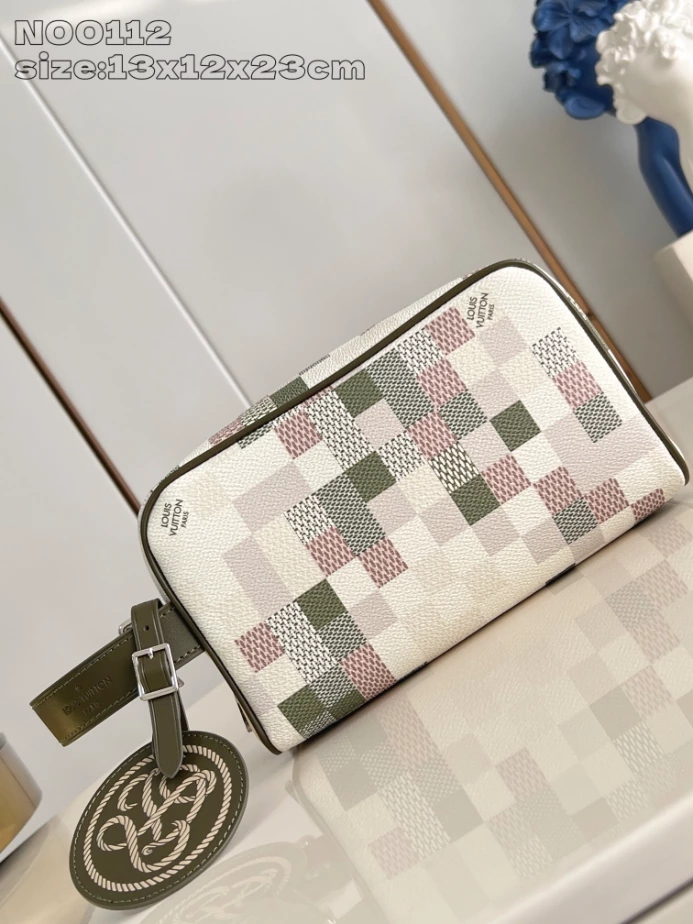 LOCKER DOPP KIT KHAKI DAMOFLAGE CANVAS N00112 - LW390 DISCOVERY BACKPACK PM SKY BLUE MONOGRAM CANVAS