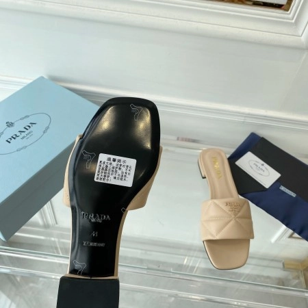 PRADA WOMEN'S SLIDES SANDALS IN BEIGE NAPPA LEATHER - PSD076