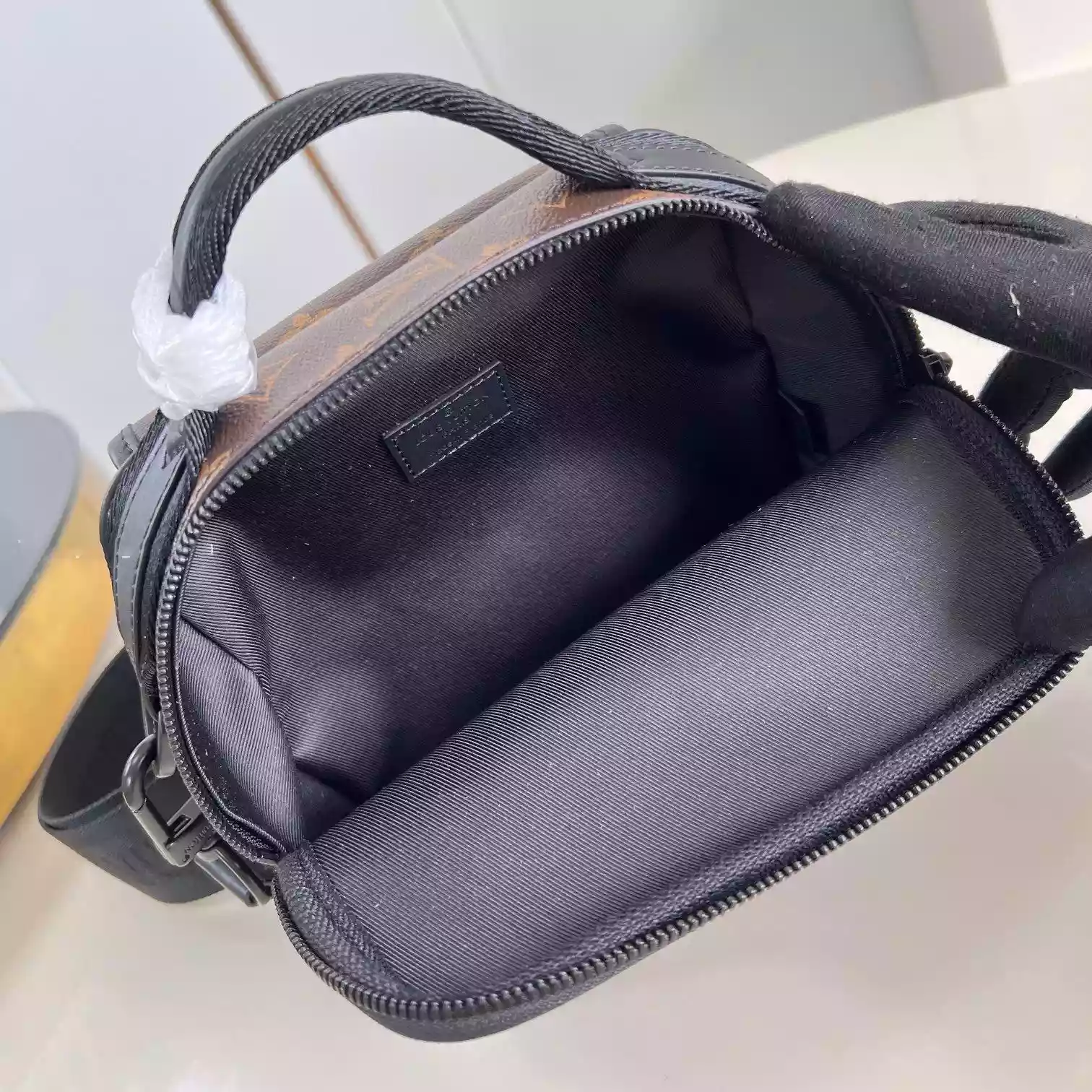 SOFT POLOCHON PM MONOGRAM ECLIPSE M46796 - LW448 DISCOVERY BACKPACK PM SKY BLUE MONOGRAM CANVAS