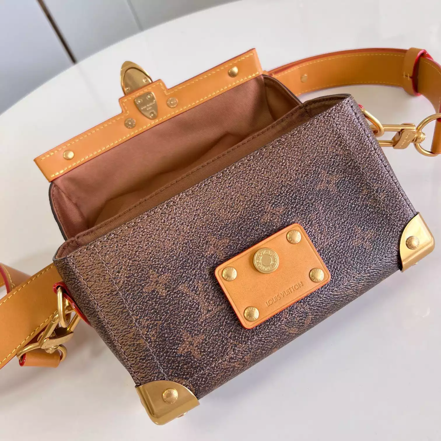 SOUL TRUNK MONOGRAM DUST CANVAS M11535 - LW437 DISCOVERY BACKPACK PM SKY BLUE MONOGRAM CANVAS