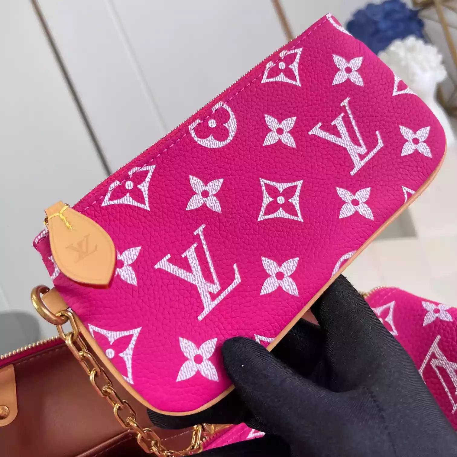 SPEEDY P9 BANDOULIERE 40 PINK AGATE M11563 - LW358 DISCOVERY BACKPACK PM SKY BLUE MONOGRAM CANVAS