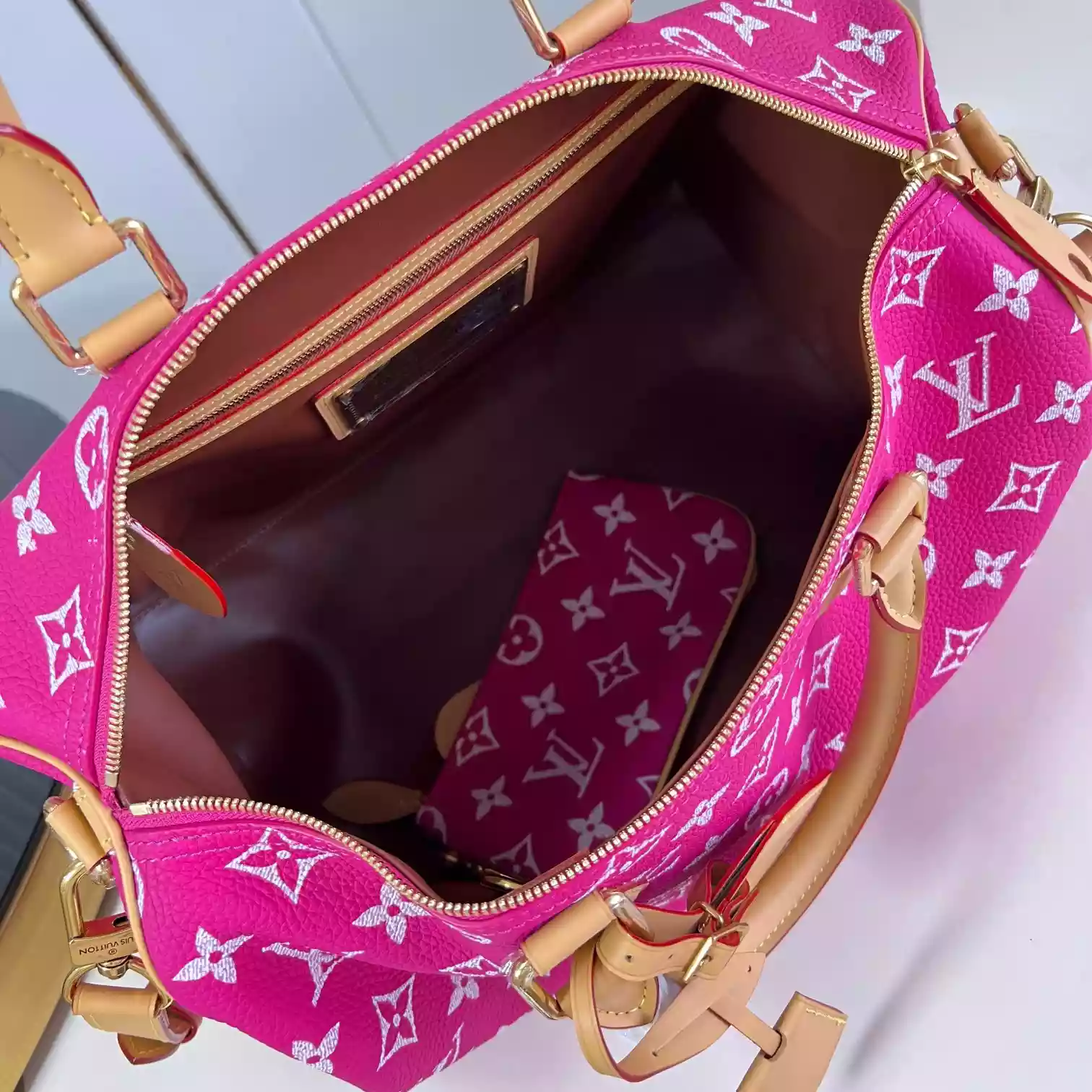 SPEEDY P9 BANDOULIERE 40 PINK AGATE M11563 - LW358 DISCOVERY BACKPACK PM SKY BLUE MONOGRAM CANVAS